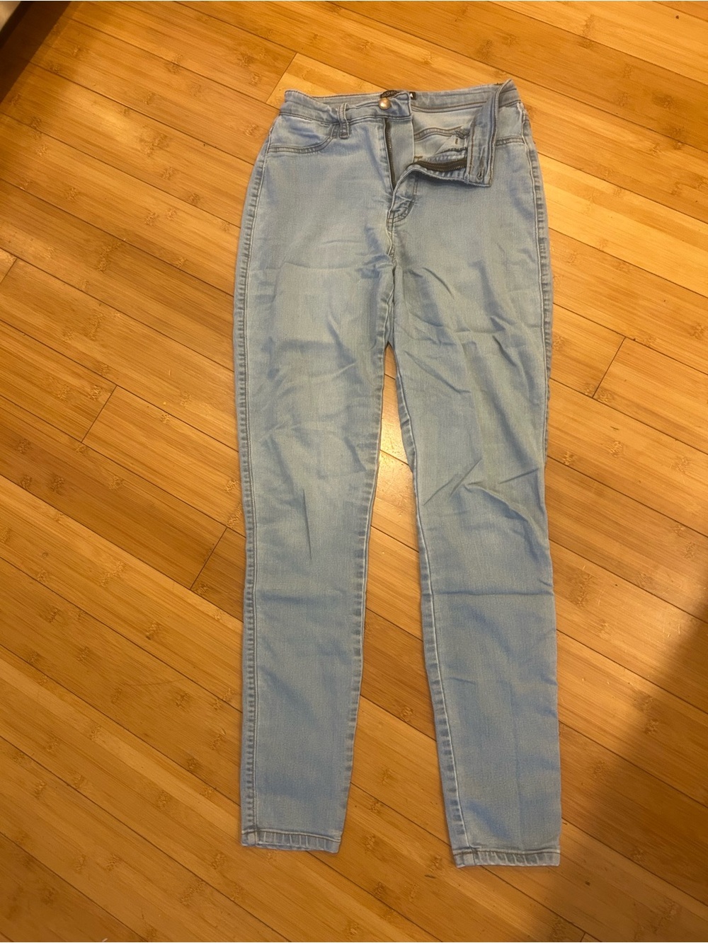 Fashion Nova Light Wash Skinny Jeans Size 7 Stretch